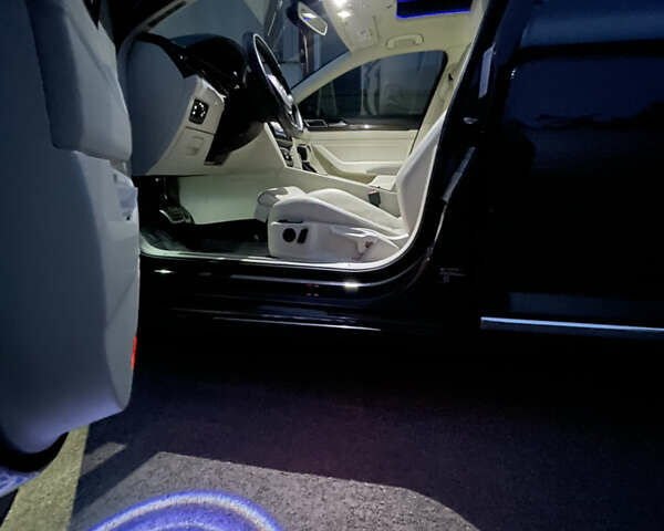 Серый Фольксваген Пассат, объемом двигателя 2 л и пробегом 245 тыс. км за 17995 $, фото 76 на Automoto.ua