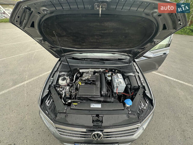 Серый Фольксваген Пассат, объемом двигателя 1.4 л и пробегом 218 тыс. км за 12100 $, фото 22 на Automoto.ua