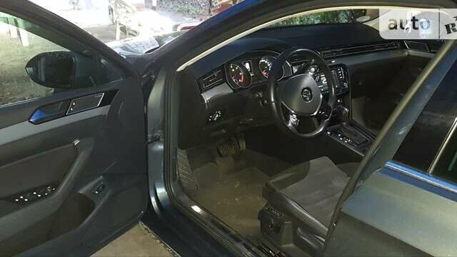 Сірий Фольксваген Пассат, об'ємом двигуна 2 л та пробігом 237 тис. км за 15600 $, фото 7 на Automoto.ua