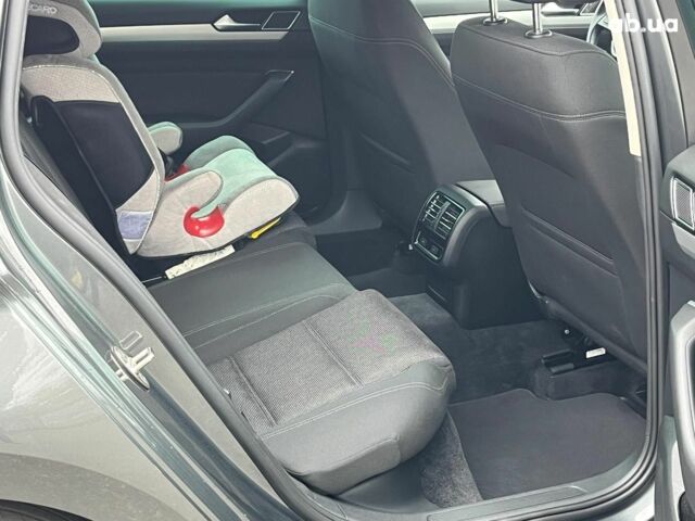 Серый Фольксваген Пассат, объемом двигателя 2 л и пробегом 300 тыс. км за 15390 $, фото 19 на Automoto.ua