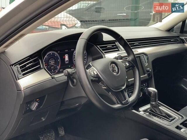 Серый Фольксваген Пассат, объемом двигателя 2 л и пробегом 182 тыс. км за 16455 $, фото 24 на Automoto.ua