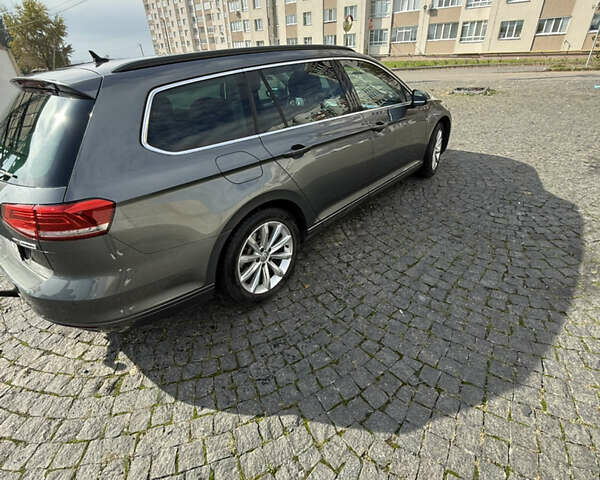 Серый Фольксваген Пассат, объемом двигателя 1.6 л и пробегом 293 тыс. км за 14300 $, фото 9 на Automoto.ua