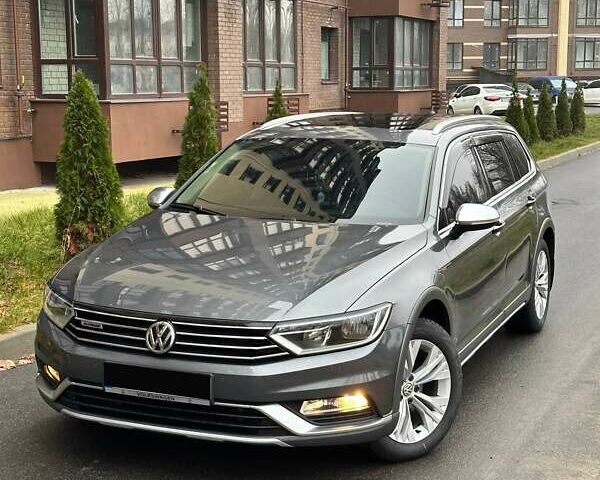 Серый Фольксваген Пассат, объемом двигателя 1.97 л и пробегом 260 тыс. км за 18900 $, фото 1 на Automoto.ua