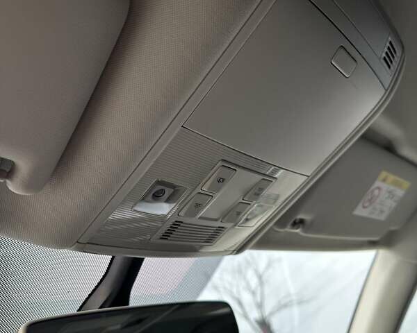 Серый Фольксваген Пассат, объемом двигателя 1.97 л и пробегом 297 тыс. км за 14600 $, фото 35 на Automoto.ua