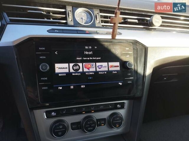 Серый Фольксваген Пассат, объемом двигателя 1.97 л и пробегом 200 тыс. км за 13100 $, фото 7 на Automoto.ua