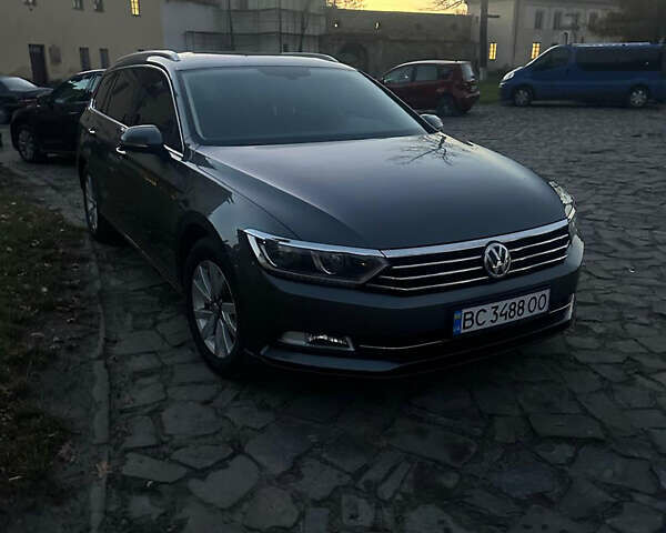 Сірий Фольксваген Пассат, об'ємом двигуна 1.6 л та пробігом 239 тис. км за 14300 $, фото 1 на Automoto.ua