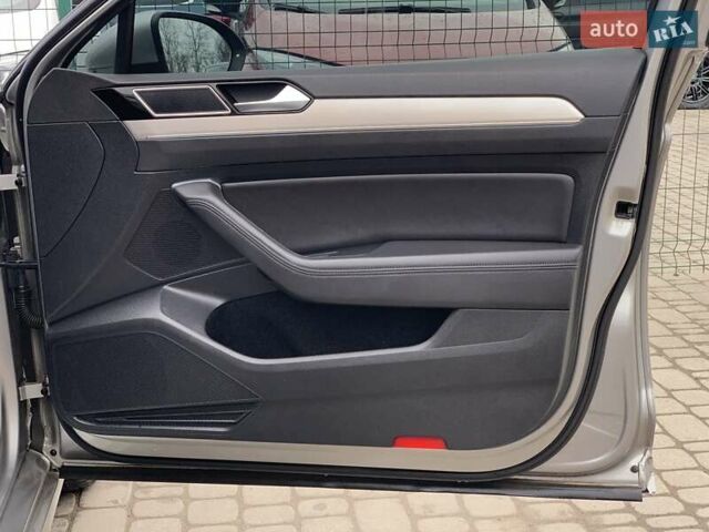 Серый Фольксваген Пассат, объемом двигателя 2 л и пробегом 182 тыс. км за 16455 $, фото 32 на Automoto.ua