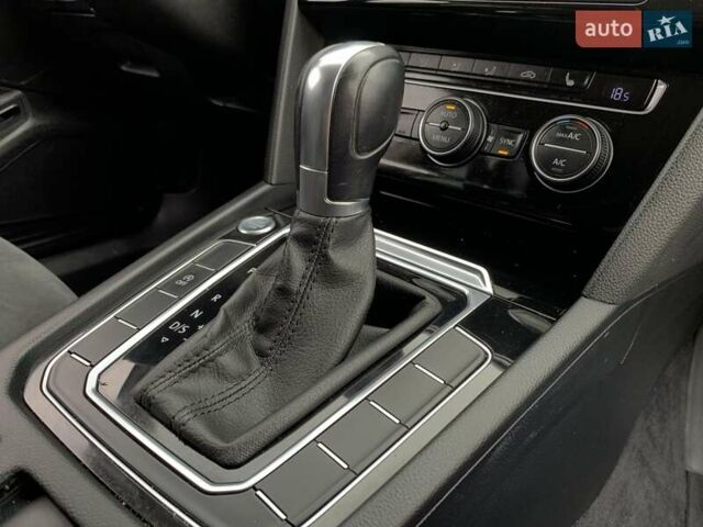 Серый Фольксваген Пассат, объемом двигателя 2 л и пробегом 182 тыс. км за 16455 $, фото 36 на Automoto.ua