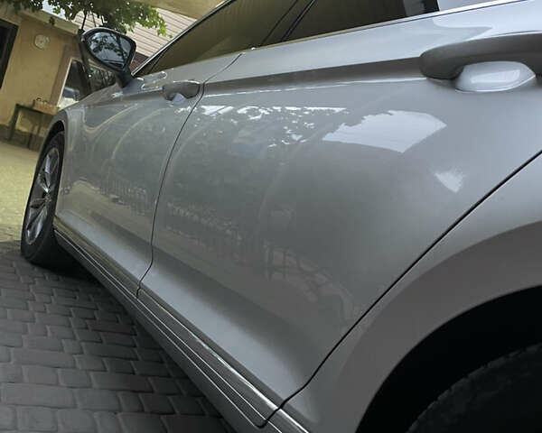 Серый Фольксваген Пассат, объемом двигателя 1.97 л и пробегом 326 тыс. км за 15999 $, фото 28 на Automoto.ua