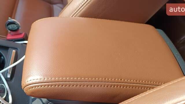 Серый Фольксваген Пассат, объемом двигателя 1.6 л и пробегом 235 тыс. км за 12800 $, фото 35 на Automoto.ua