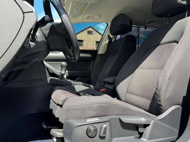 Серый Фольксваген Пассат, объемом двигателя 2 л и пробегом 290 тыс. км за 13999 $, фото 9 на Automoto.ua