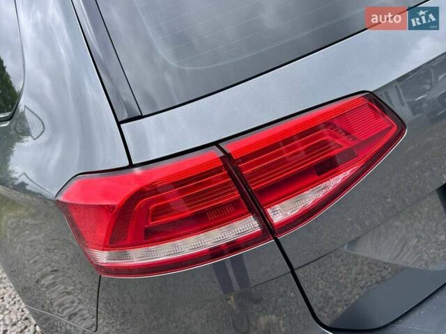 Серый Фольксваген Пассат, объемом двигателя 1.97 л и пробегом 334 тыс. км за 13000 $, фото 10 на Automoto.ua