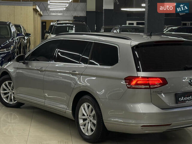 Серый Фольксваген Пассат, объемом двигателя 2 л и пробегом 257 тыс. км за 13599 $, фото 12 на Automoto.ua