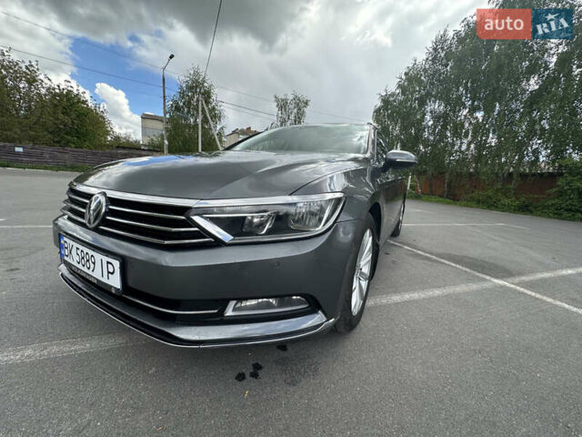 Серый Фольксваген Пассат, объемом двигателя 1.4 л и пробегом 218 тыс. км за 12100 $, фото 6 на Automoto.ua