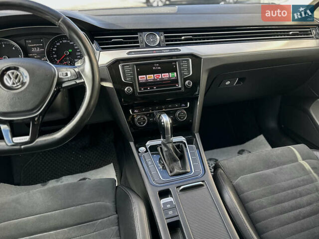 Серый Фольксваген Пассат, объемом двигателя 2 л и пробегом 370 тыс. км за 13999 $, фото 38 на Automoto.ua
