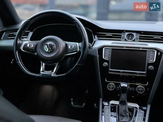 Сірий Фольксваген Пассат, об'ємом двигуна 1.97 л та пробігом 303 тис. км за 16000 $, фото 23 на Automoto.ua