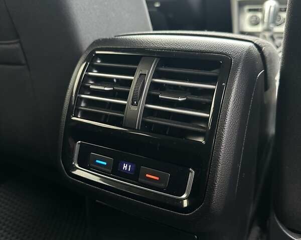 Серый Фольксваген Пассат, объемом двигателя 1.97 л и пробегом 297 тыс. км за 14600 $, фото 24 на Automoto.ua