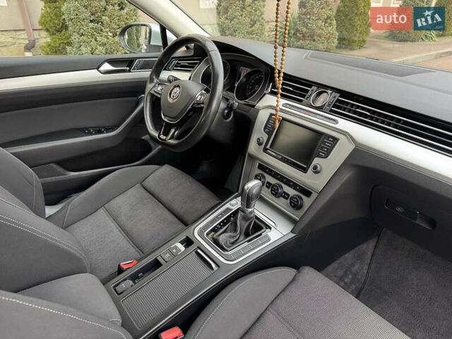 Серый Фольксваген Пассат, объемом двигателя 2 л и пробегом 248 тыс. км за 13750 $, фото 18 на Automoto.ua