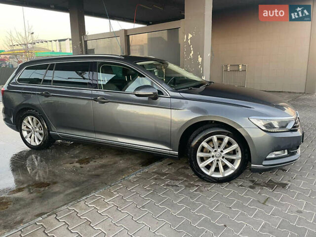 Серый Фольксваген Пассат, объемом двигателя 1.97 л и пробегом 289 тыс. км за 15200 $, фото 7 на Automoto.ua