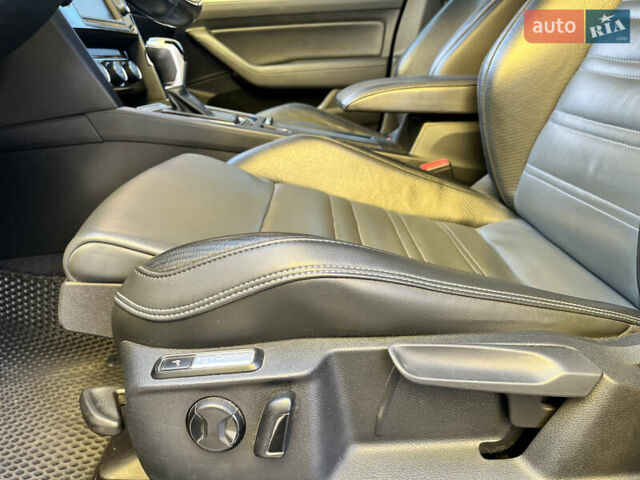 Сірий Фольксваген Пассат, об'ємом двигуна 1.97 л та пробігом 301 тис. км за 16200 $, фото 4 на Automoto.ua