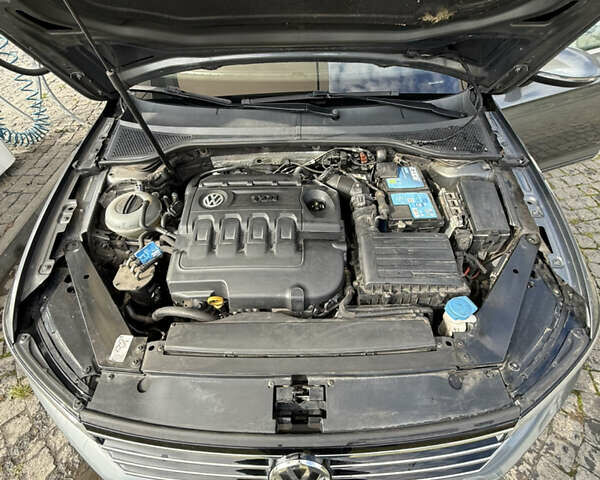 Серый Фольксваген Пассат, объемом двигателя 1.6 л и пробегом 293 тыс. км за 14300 $, фото 7 на Automoto.ua