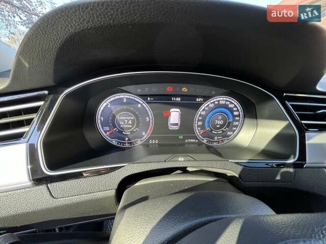 Серый Фольксваген Пассат, объемом двигателя 1.97 л и пробегом 235 тыс. км за 18100 $, фото 9 на Automoto.ua