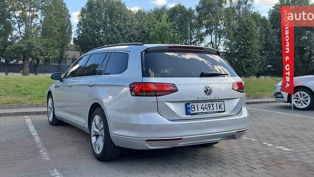Серый Фольксваген Пассат, объемом двигателя 1.97 л и пробегом 328 тыс. км за 13900 $, фото 14 на Automoto.ua