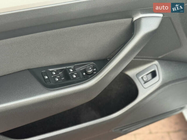 Серый Фольксваген Пассат, объемом двигателя 2 л и пробегом 248 тыс. км за 13750 $, фото 89 на Automoto.ua