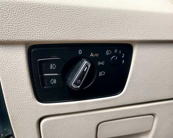 Сірий Фольксваген Пассат, об'ємом двигуна 1.97 л та пробігом 243 тис. км за 15500 $, фото 15 на Automoto.ua