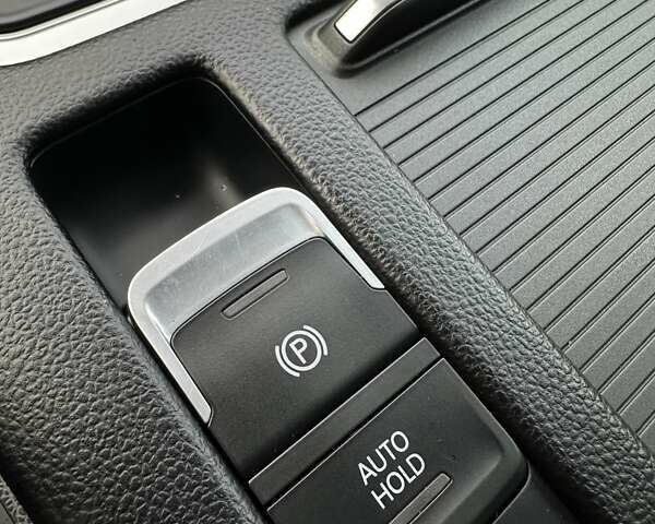 Сірий Фольксваген Пассат, об'ємом двигуна 1.97 л та пробігом 297 тис. км за 14600 $, фото 31 на Automoto.ua