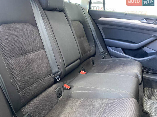 Сірий Фольксваген Пассат, об'ємом двигуна 1.97 л та пробігом 170 тис. км за 15950 $, фото 8 на Automoto.ua
