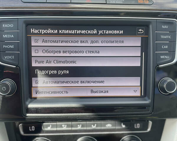 Серый Фольксваген Пассат, объемом двигателя 2 л и пробегом 245 тыс. км за 17995 $, фото 101 на Automoto.ua