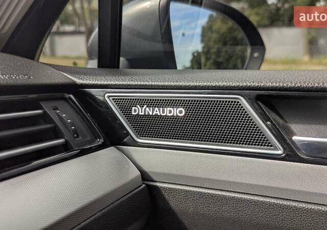 Серый Фольксваген Пассат, объемом двигателя 1.97 л и пробегом 276 тыс. км за 14500 $, фото 14 на Automoto.ua