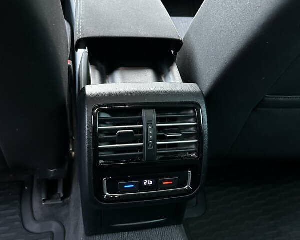 Серый Фольксваген Пассат, объемом двигателя 1.97 л и пробегом 310 тыс. км за 14700 $, фото 11 на Automoto.ua