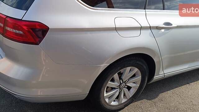 Серый Фольксваген Пассат, объемом двигателя 1.6 л и пробегом 235 тыс. км за 12800 $, фото 62 на Automoto.ua