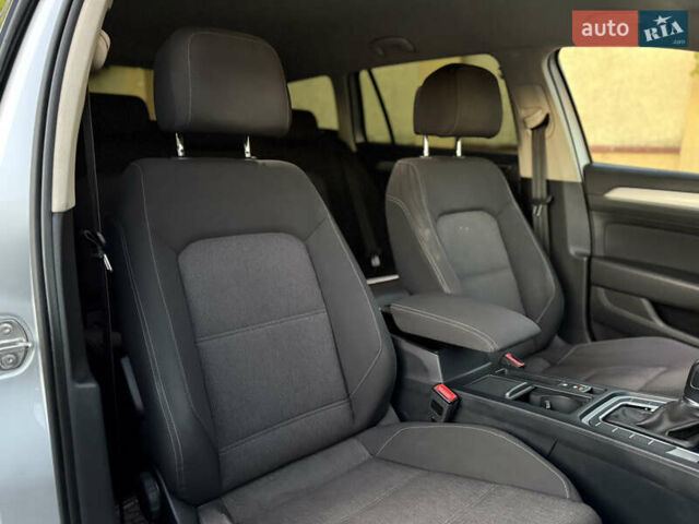 Серый Фольксваген Пассат, объемом двигателя 2 л и пробегом 256 тыс. км за 12800 $, фото 23 на Automoto.ua