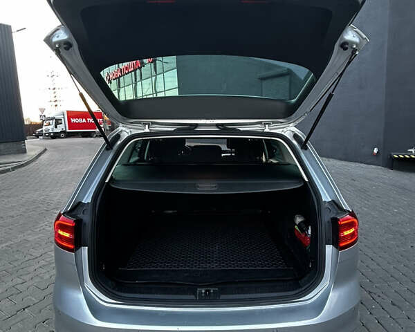 Серый Фольксваген Пассат, объемом двигателя 1.97 л и пробегом 310 тыс. км за 14700 $, фото 16 на Automoto.ua