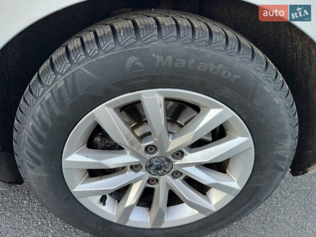 Серый Фольксваген Пассат, объемом двигателя 2 л и пробегом 425 тыс. км за 11500 $, фото 14 на Automoto.ua