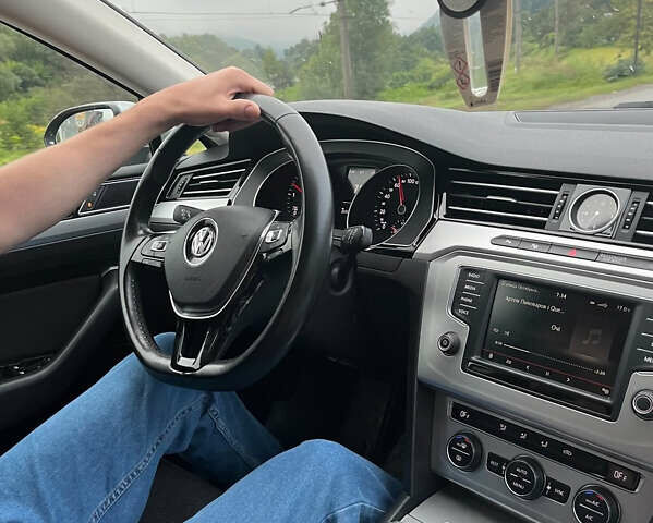 Серый Фольксваген Пассат, объемом двигателя 1.97 л и пробегом 250 тыс. км за 13800 $, фото 1 на Automoto.ua