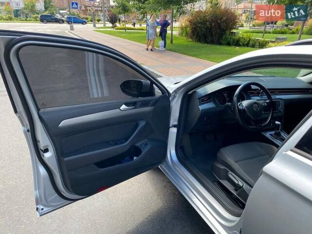 Серый Фольксваген Пассат, объемом двигателя 1.97 л и пробегом 292 тыс. км за 13400 $, фото 18 на Automoto.ua