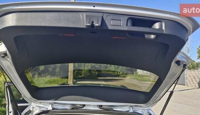 Сірий Фольксваген Пассат, об'ємом двигуна 1.97 л та пробігом 285 тис. км за 14000 $, фото 16 на Automoto.ua