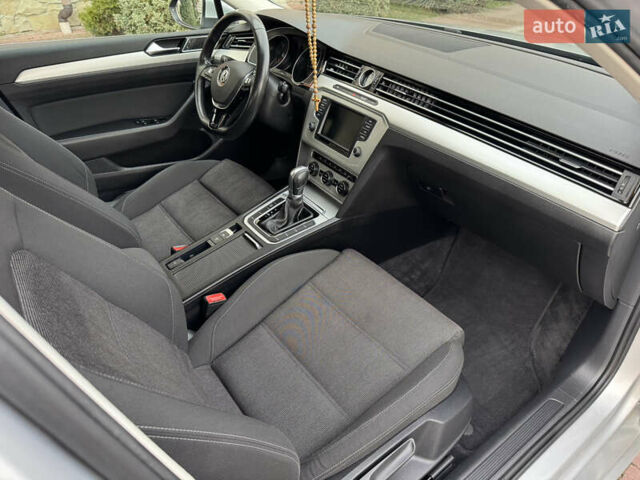 Серый Фольксваген Пассат, объемом двигателя 2 л и пробегом 248 тыс. км за 13750 $, фото 108 на Automoto.ua