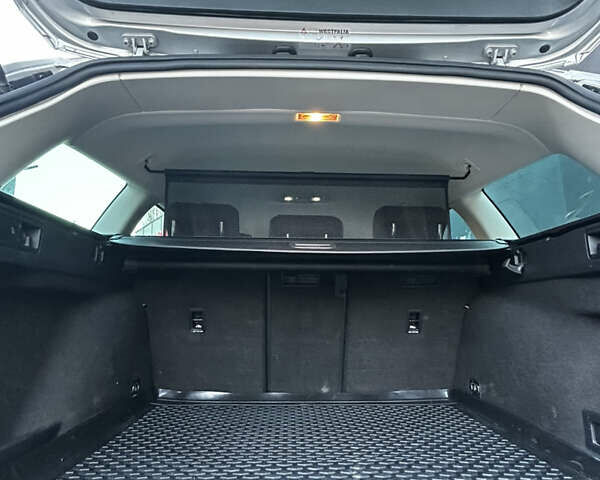 Серый Фольксваген Пассат, объемом двигателя 1.97 л и пробегом 310 тыс. км за 14700 $, фото 17 на Automoto.ua