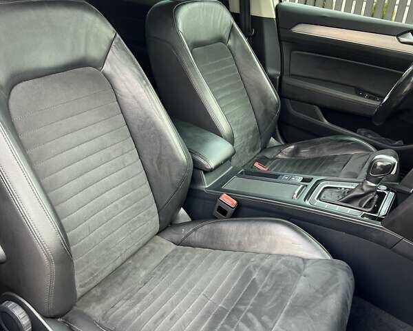 Серый Фольксваген Пассат, объемом двигателя 1.6 л и пробегом 278 тыс. км за 13300 $, фото 21 на Automoto.ua