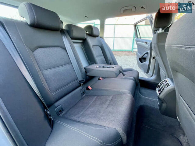 Серый Фольксваген Пассат, объемом двигателя 1.97 л и пробегом 278 тыс. км за 13900 $, фото 26 на Automoto.ua