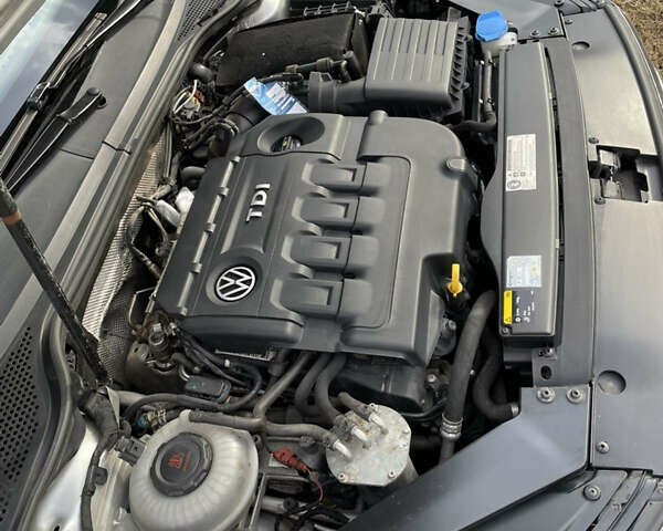 Серый Фольксваген Пассат, объемом двигателя 1.97 л и пробегом 326 тыс. км за 15999 $, фото 18 на Automoto.ua