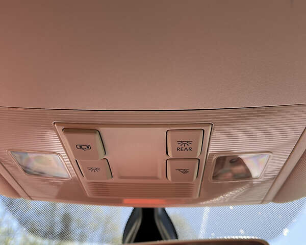 Серый Фольксваген Пассат, объемом двигателя 2 л и пробегом 259 тыс. км за 15800 $, фото 47 на Automoto.ua