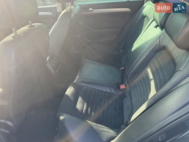 Сірий Фольксваген Пассат, об'ємом двигуна 1.97 л та пробігом 282 тис. км за 14650 $, фото 7 на Automoto.ua