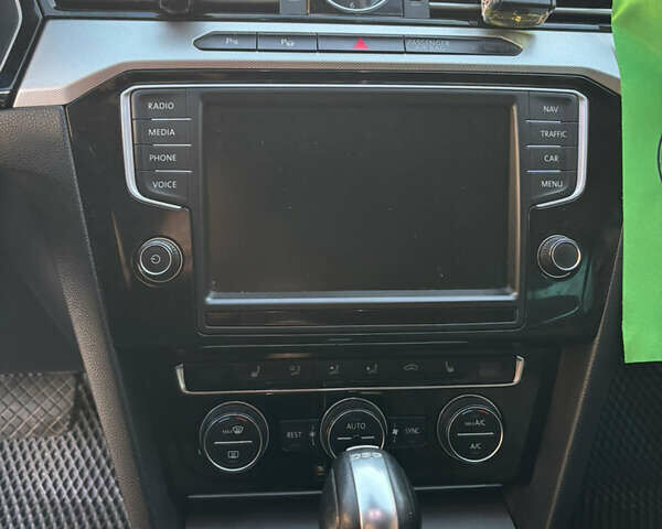 Сірий Фольксваген Пассат, об'ємом двигуна 1.97 л та пробігом 260 тис. км за 14499 $, фото 24 на Automoto.ua