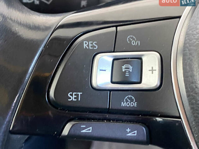 Сірий Фольксваген Пассат, об'ємом двигуна 1.97 л та пробігом 170 тис. км за 15950 $, фото 12 на Automoto.ua